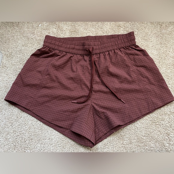 Fabletics Ribstop Short - Picture 2 of 8